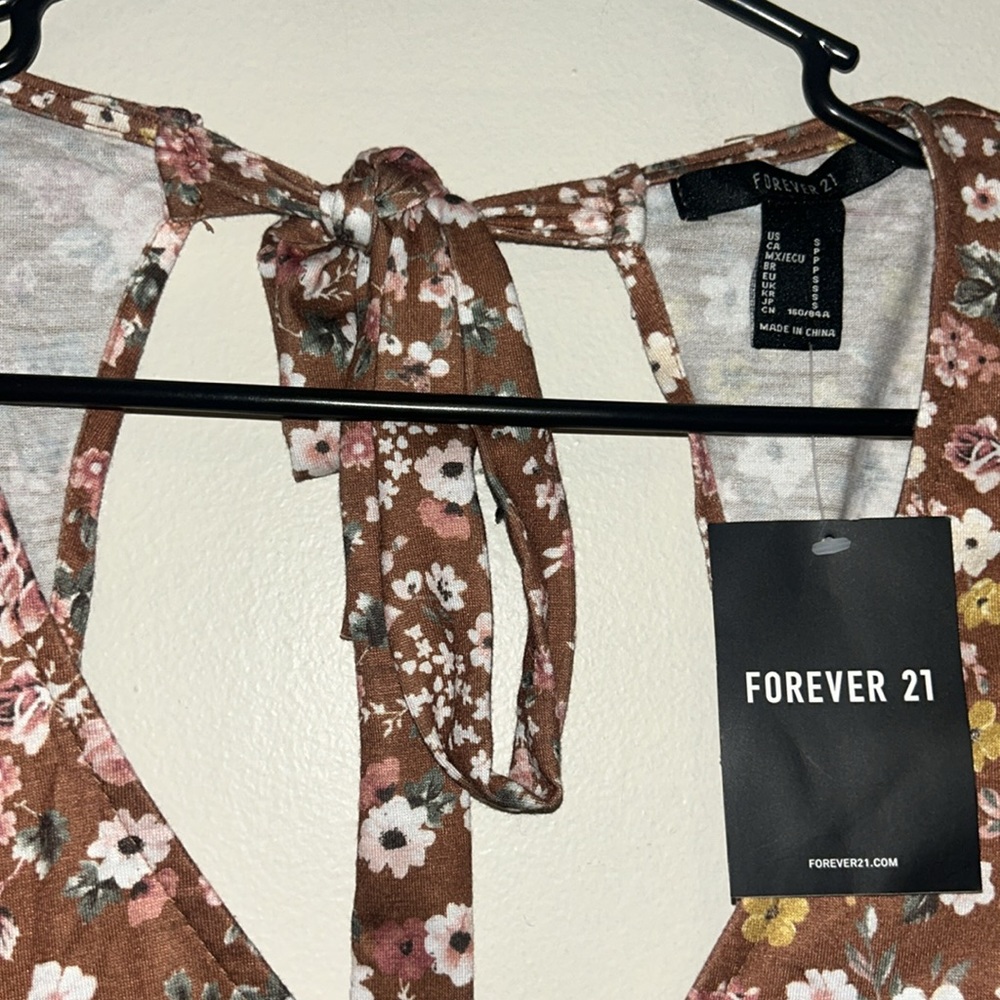 Floral top - Picture 4 of 7
